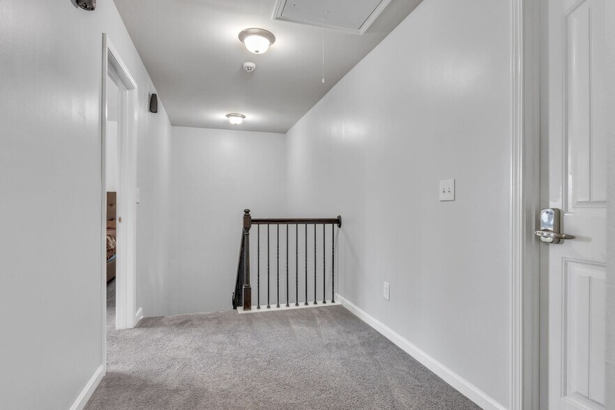 Building Photo - 87 Wedge Wood Way