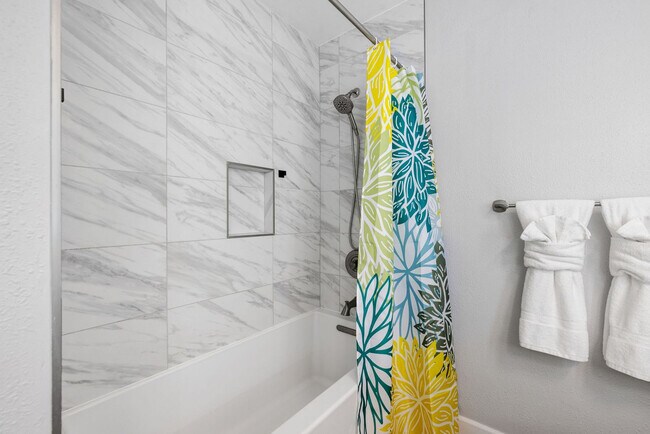 Building Photo - 8259 E Mulberry Ln