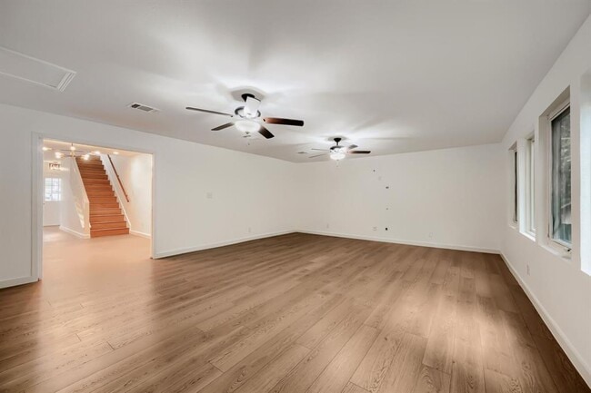 Building Photo - 1706 Gatlinburg Dr