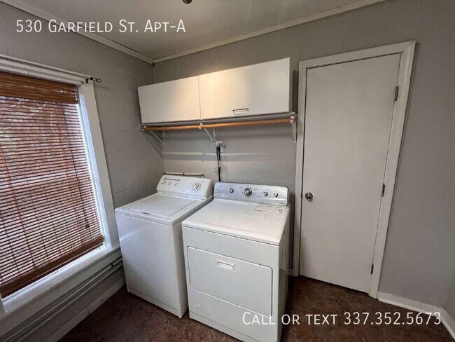 Building Photo - 530 Garfield St