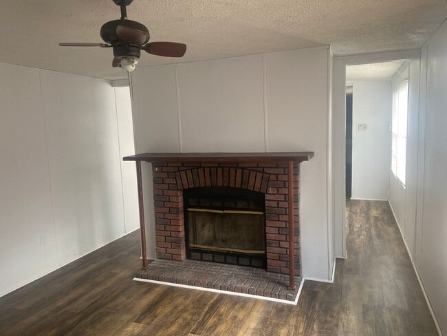 Building Photo - 2803 Padgett Rd