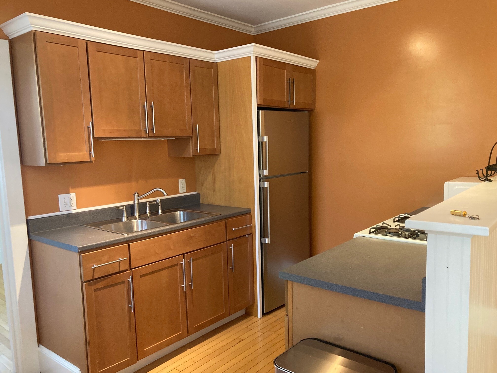 Building Photo - 325 Spring St