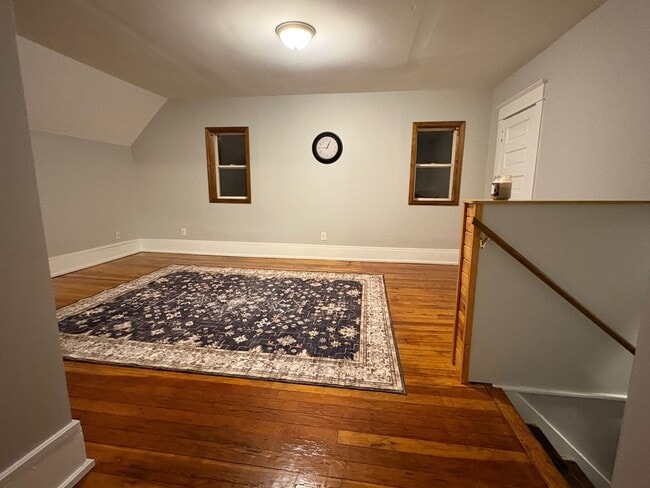 Building Photo - 722 Butterworth St SW