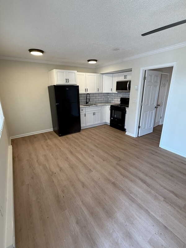 Building Photo - 255 W Ocean View Ave