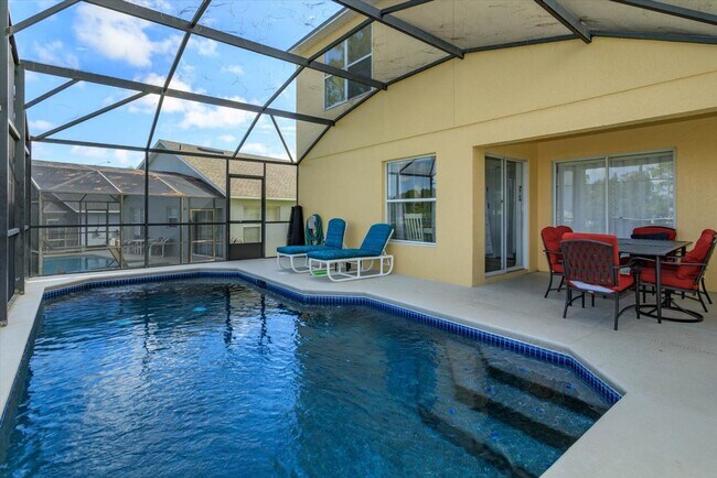 Building Photo - Call Ed for showings (352) 217-0284