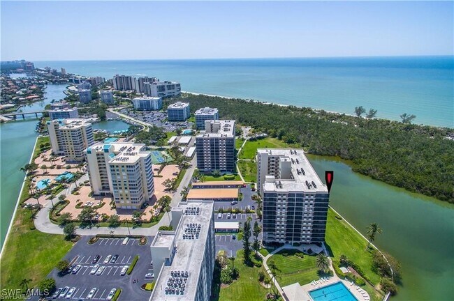 Building Photo - 15 Bluebill Ave