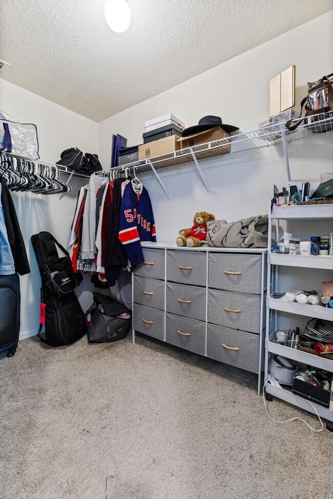 Building Photo - 86186 Mainline Rd