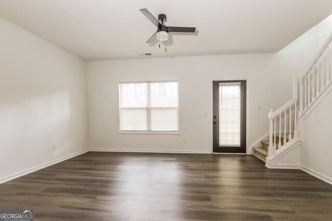 Building Photo - 2555 Flat Shoals Rd