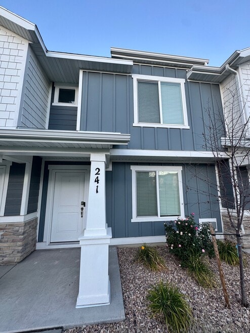 Building Photo - 241 Portside Ln