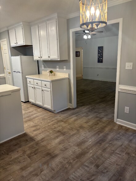 Building Photo - 110 Woodland Ridge Dr