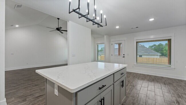 Building Photo - "Enchanting Farmington Getaway: 3-Bedroom ...
