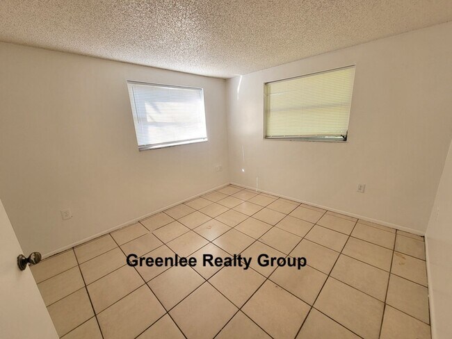 Building Photo - 2 Bedroom/2 Bath Home in Port Richey- Pet ...