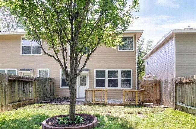 Building Photo - 20330 Roble Green Trl