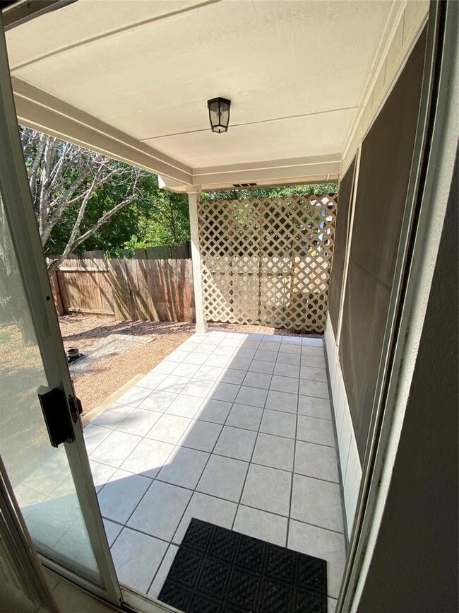 Building Photo - 616 Paso Fino Trail