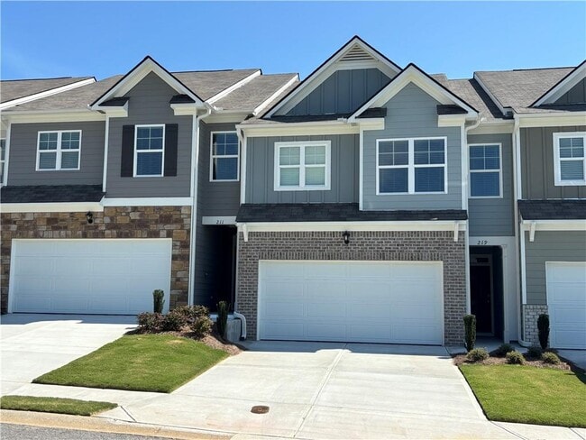 Primary Photo - 219 Stoneybrook Dr