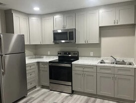 Building Photo - 7 Westhaven Dr