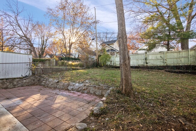 Building Photo - 4516 Mercier St