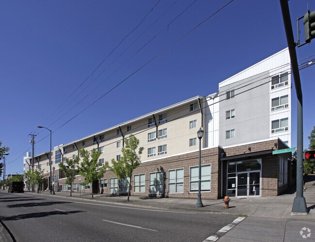 Primary Photo - Alberta Simmons Plaza