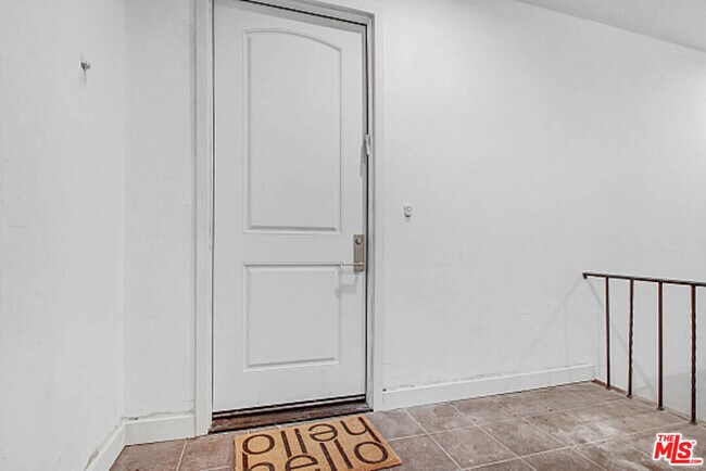 Building Photo - 434 N Ogden Dr