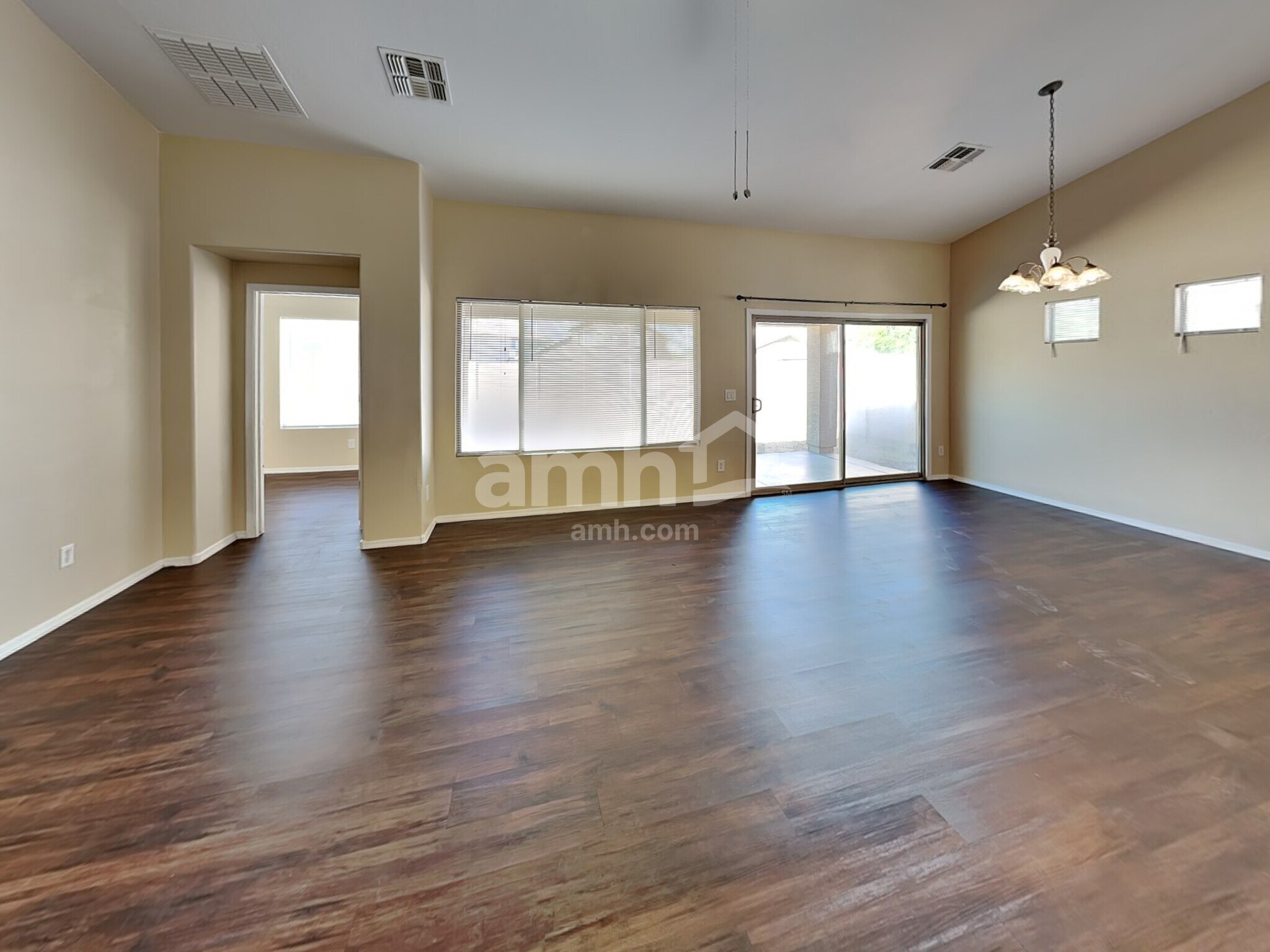 Building Photo - 11369 W Lincoln St