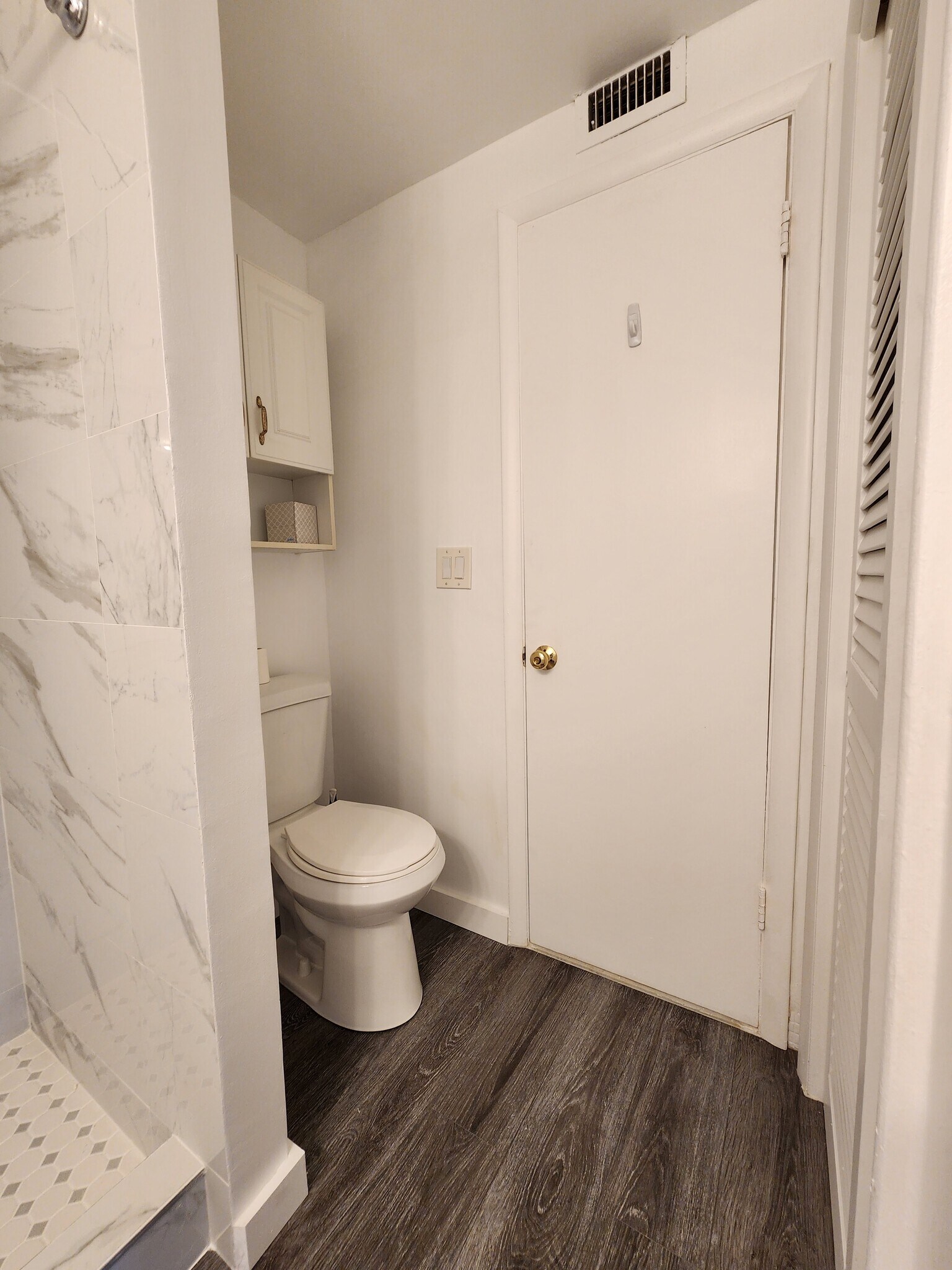 Building Photo - 1400 NE 169th St