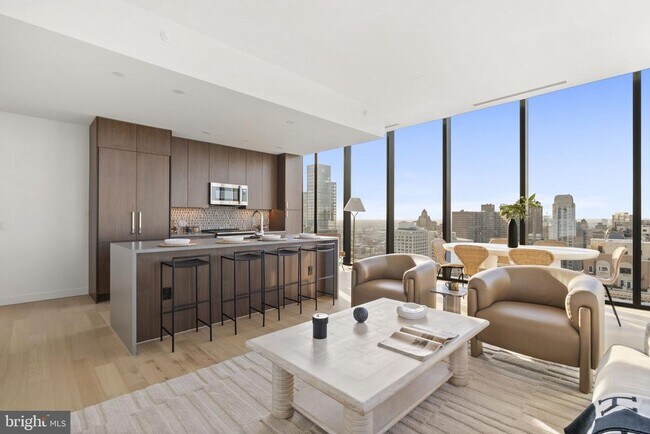 Building Photo - 210 S 12th St