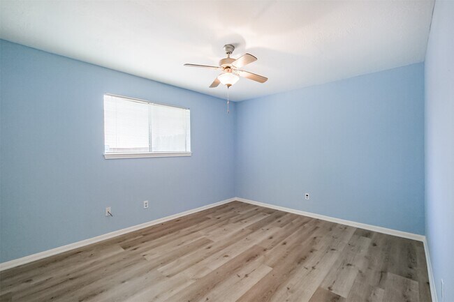 Building Photo - 2815 Arrowhead Dr