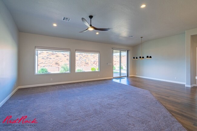 Building Photo - Stunning 4 Bedroom Home with Gorgeous Back...