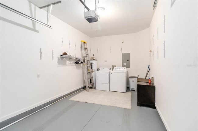 Building Photo - 5038 Tideview Cir