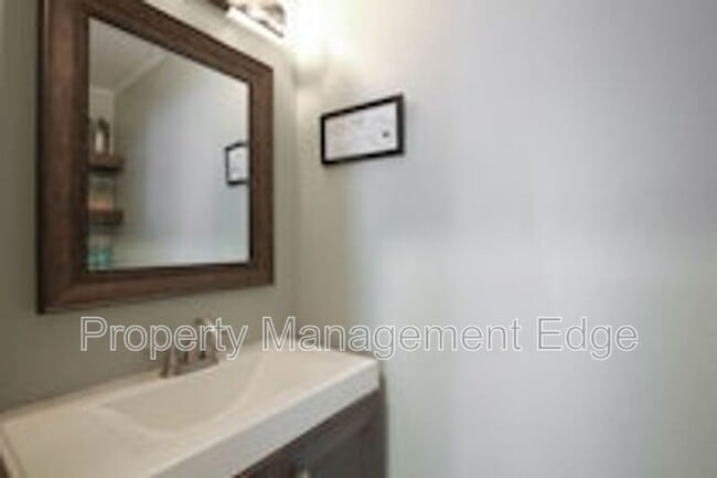 Building Photo - 33293 Calle Cantu