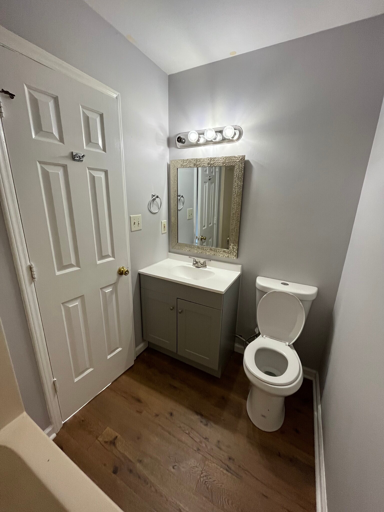 Building Photo - 711 Church St