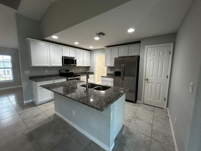 Building Photo - 2738 NW 5th Terrace