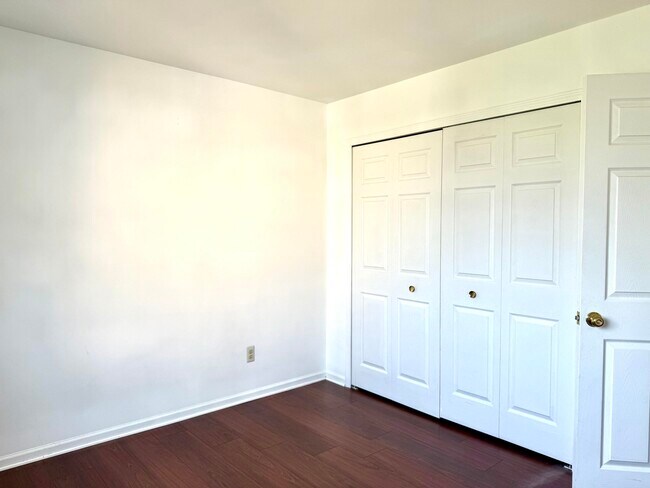 Building Photo - 2341 Timbercrest Ct