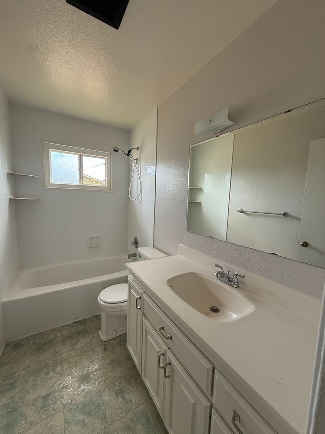 Building Photo - Single Story Home in Tanglewood with Easy ...