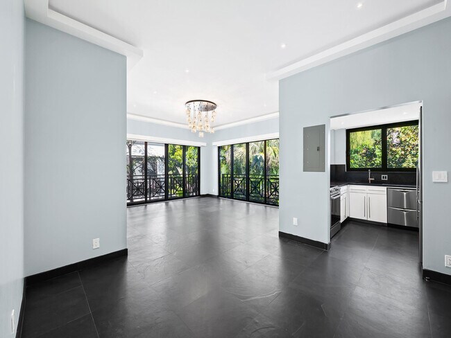 Building Photo - 1560 S Ocean Ln