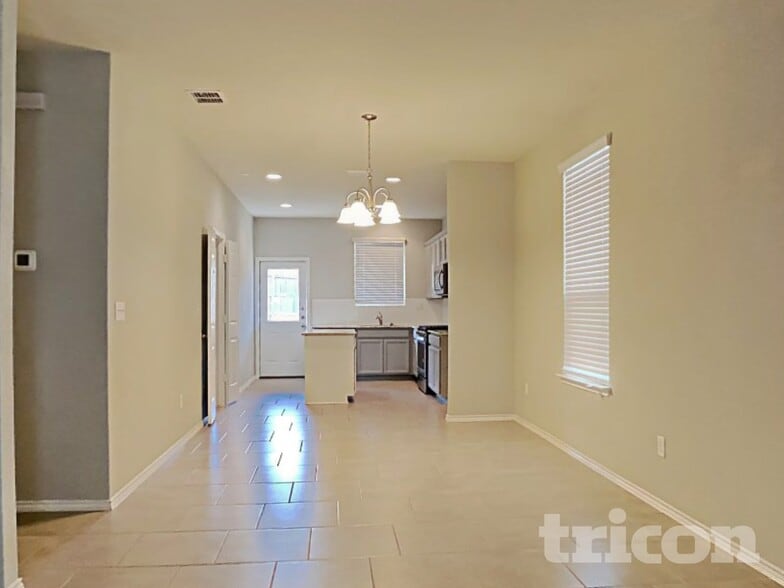 Building Photo - 14003 Elounda