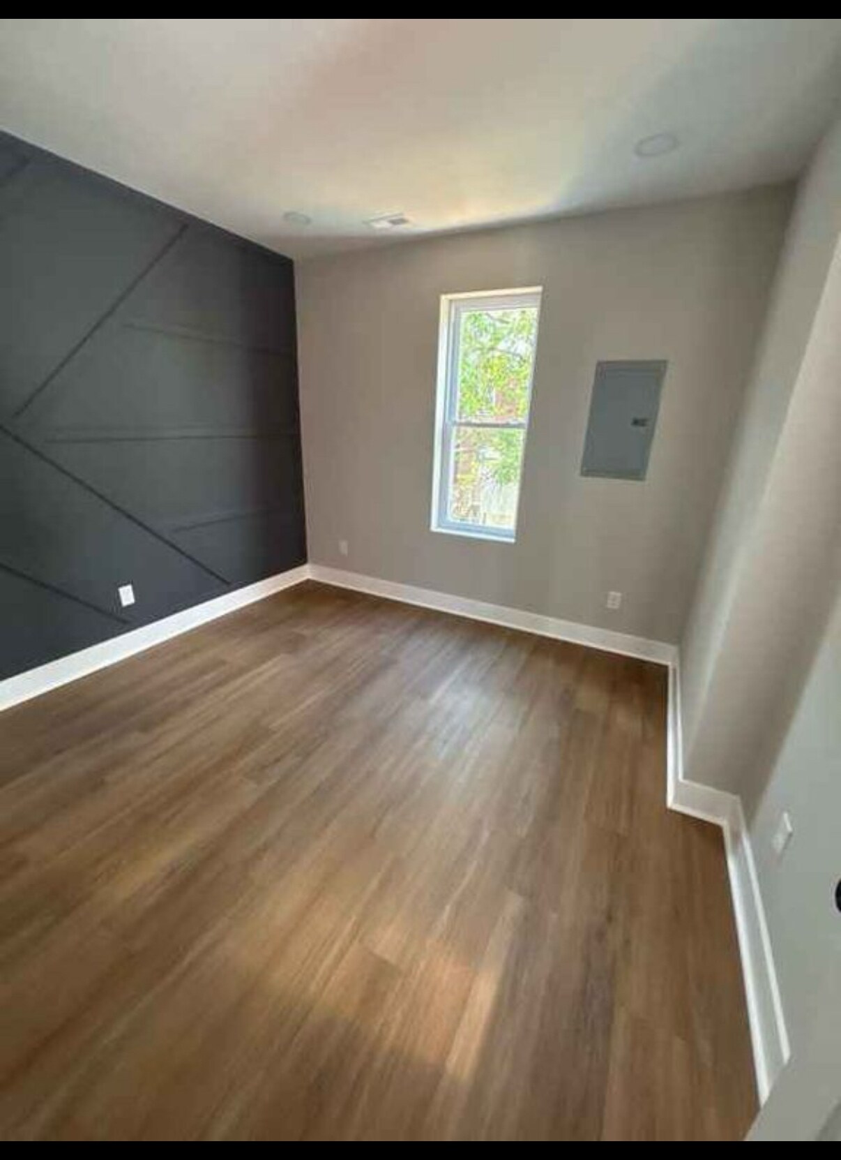 Building Photo - 638 N 63rd St