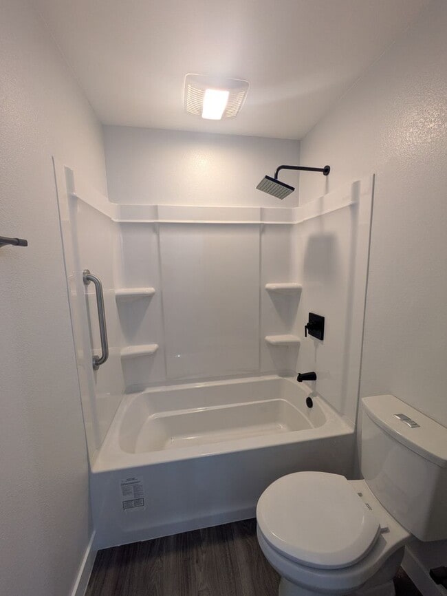 Building Photo - Brand New 2 Bedroom / 2 Bath ADU – Private...