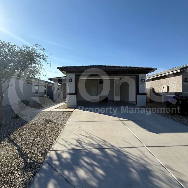 Building Photo - 17421 W Daley Ln