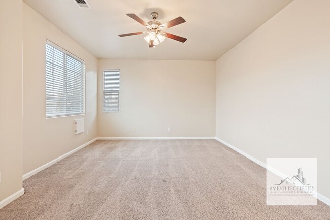 Building Photo - Spacious Two Story Home in Prime Northwest Fresno Location!