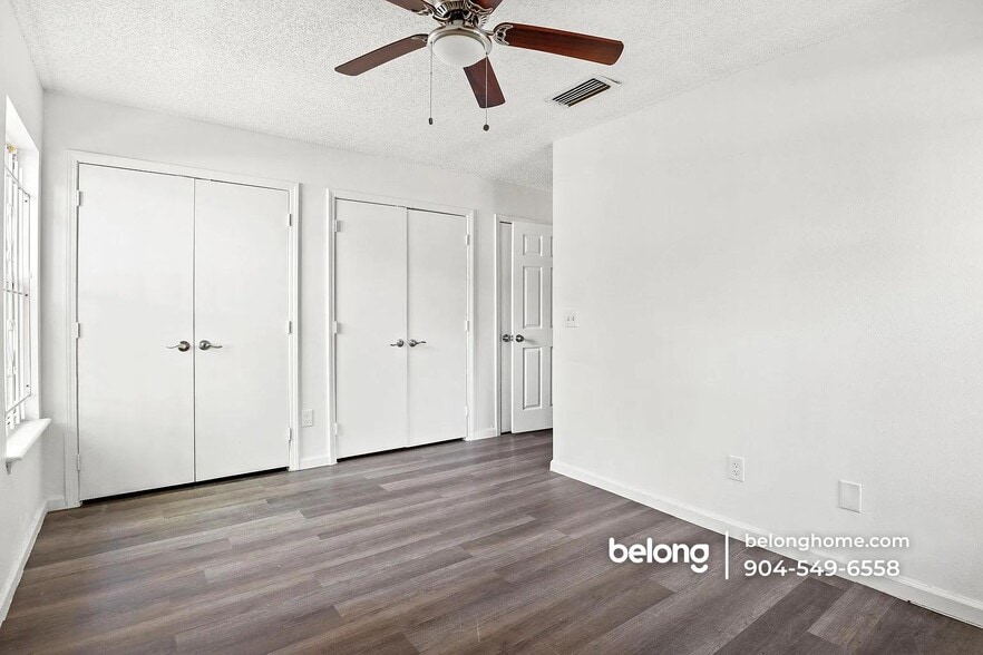 Building Photo - 1995 W 4th St