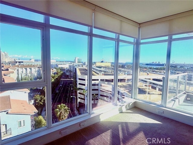 Building Photo - 411 W Seaside Way