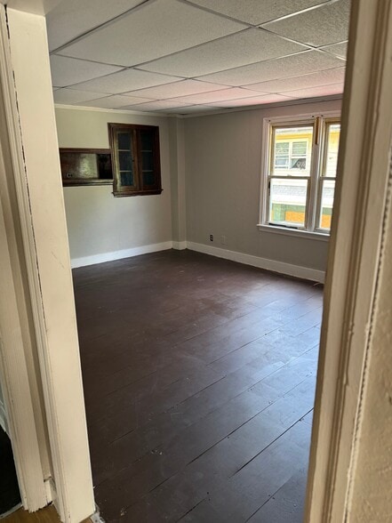 Building Photo - 273R Garfield St