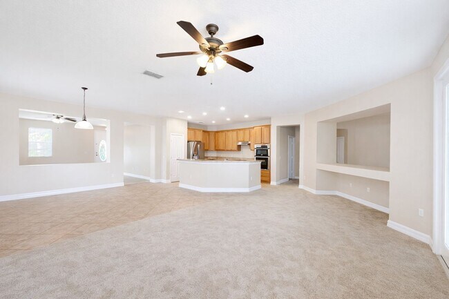 Building Photo - 3 Bedroom 2 Bath with a flex space in Stevens Plantation
