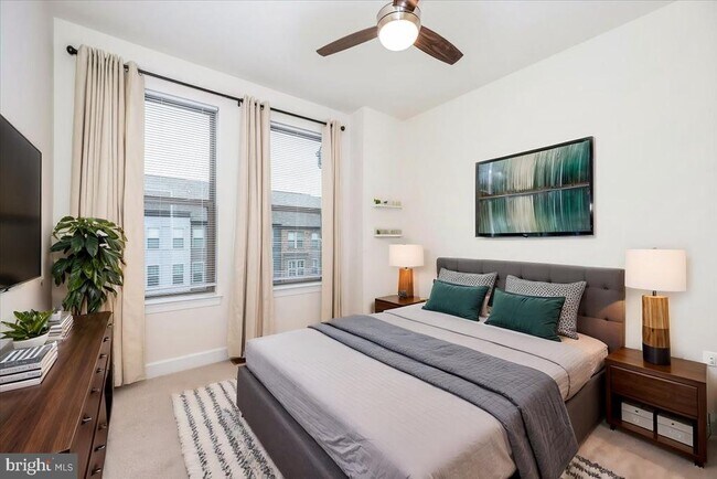 Building Photo - 45366 Daveno Square