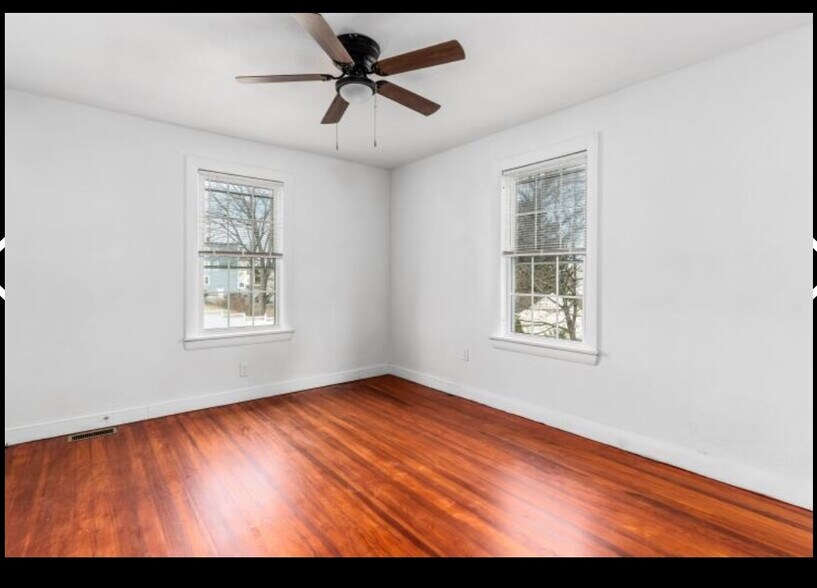 Building Photo - 294 Rhode Island Ave