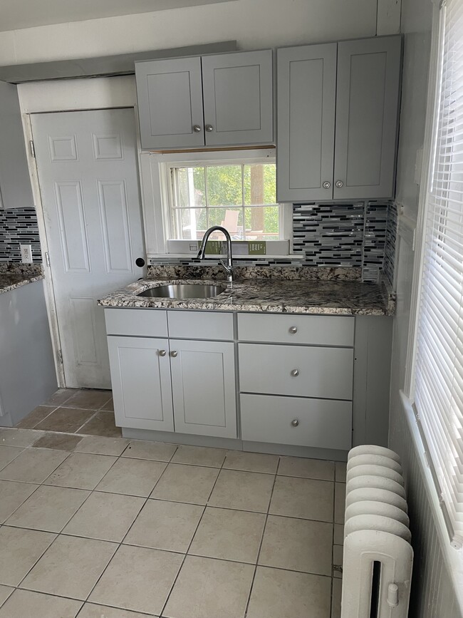 Building Photo - 21 Parsons St