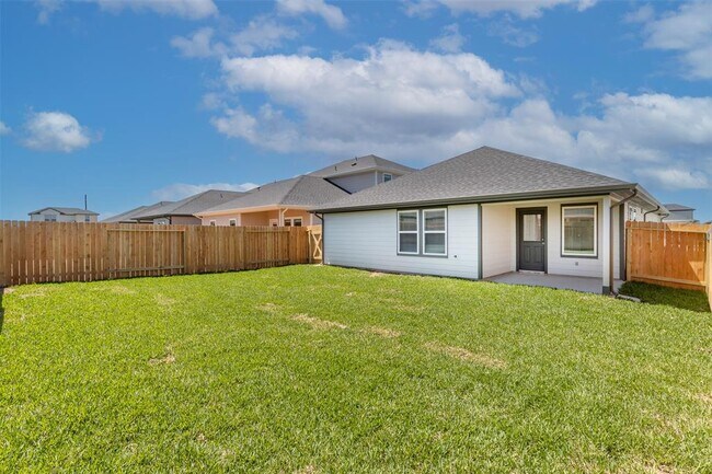 Building Photo - 4302 Freya Pointe Dr