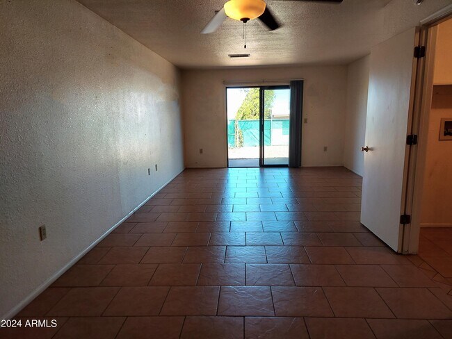 Building Photo - 4103 Calle Barona