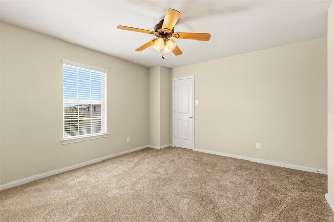 Building Photo - 6131 Carpenters Cove Ln